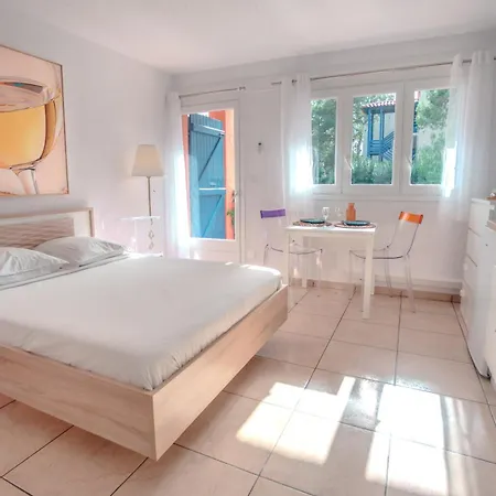 Lumineux Equipe Apartment